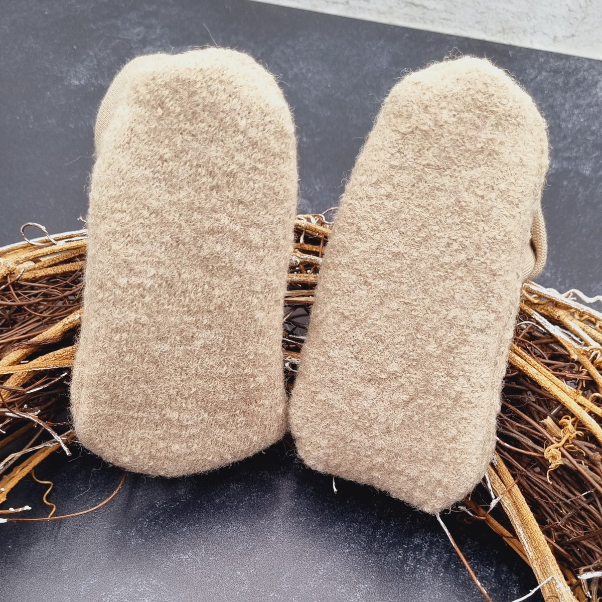 Merino Wollwalk Puschen sand