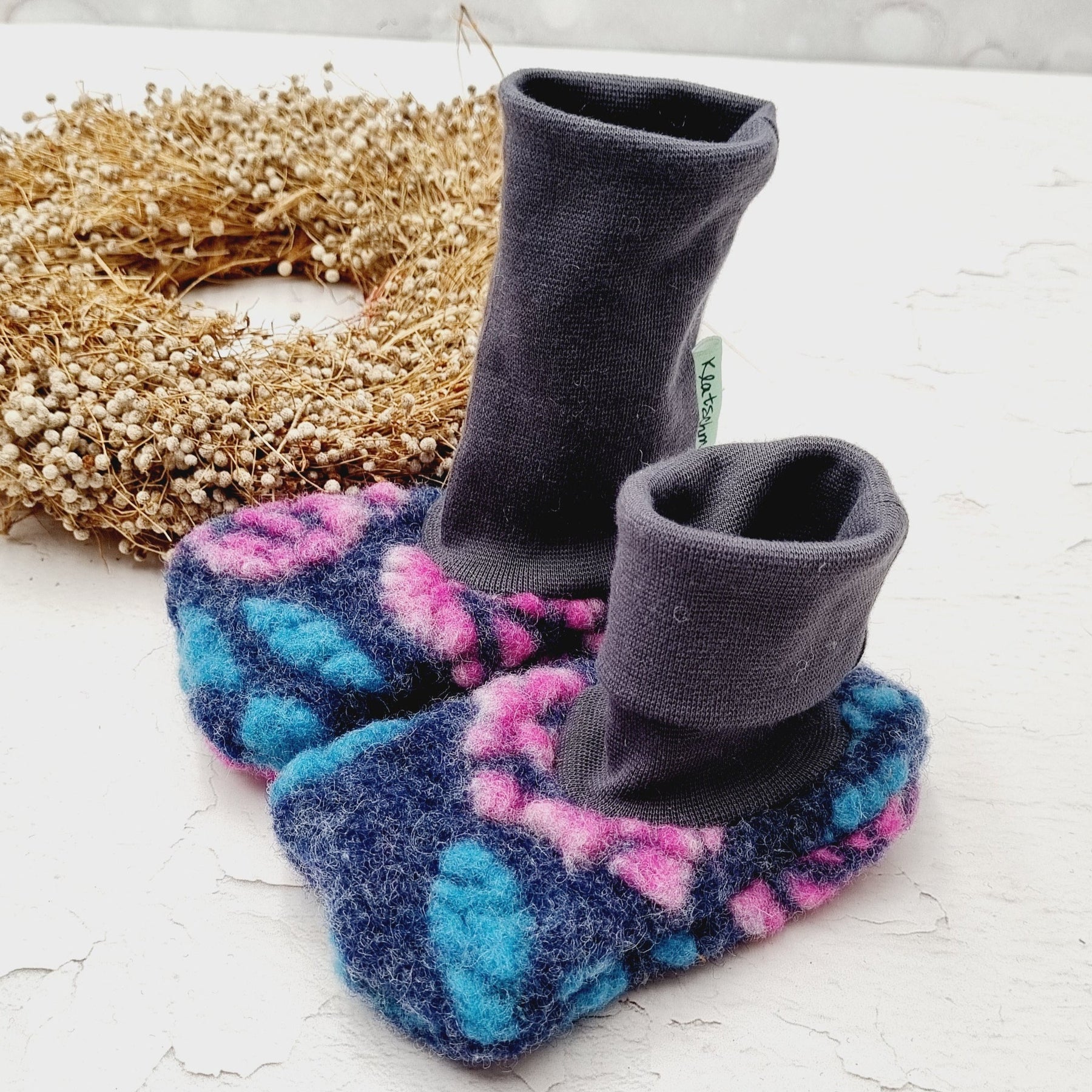 Merino Wollwalk Puschen Floral