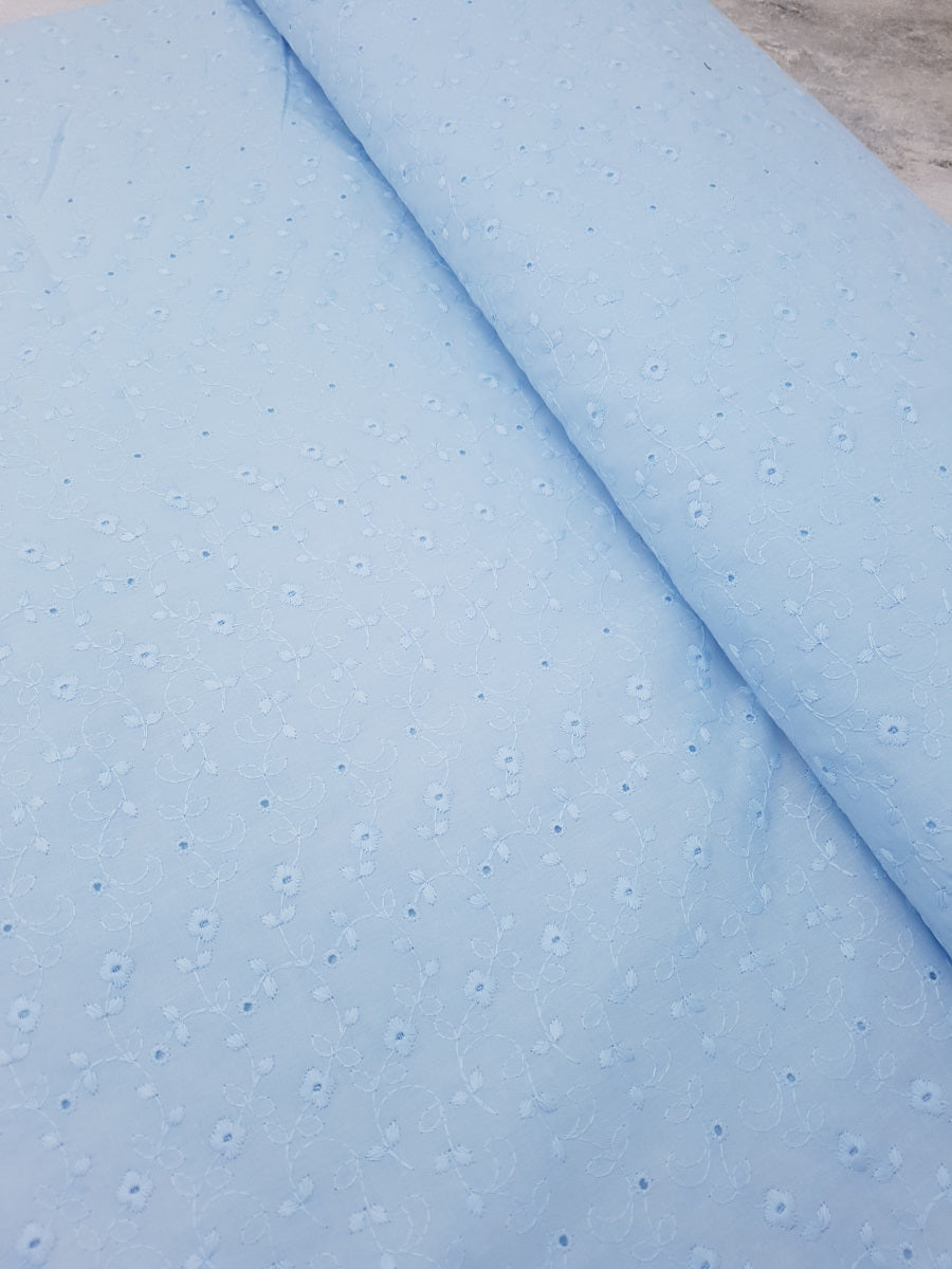 Spitzen-Stoff, Batist-Stickerei, blau