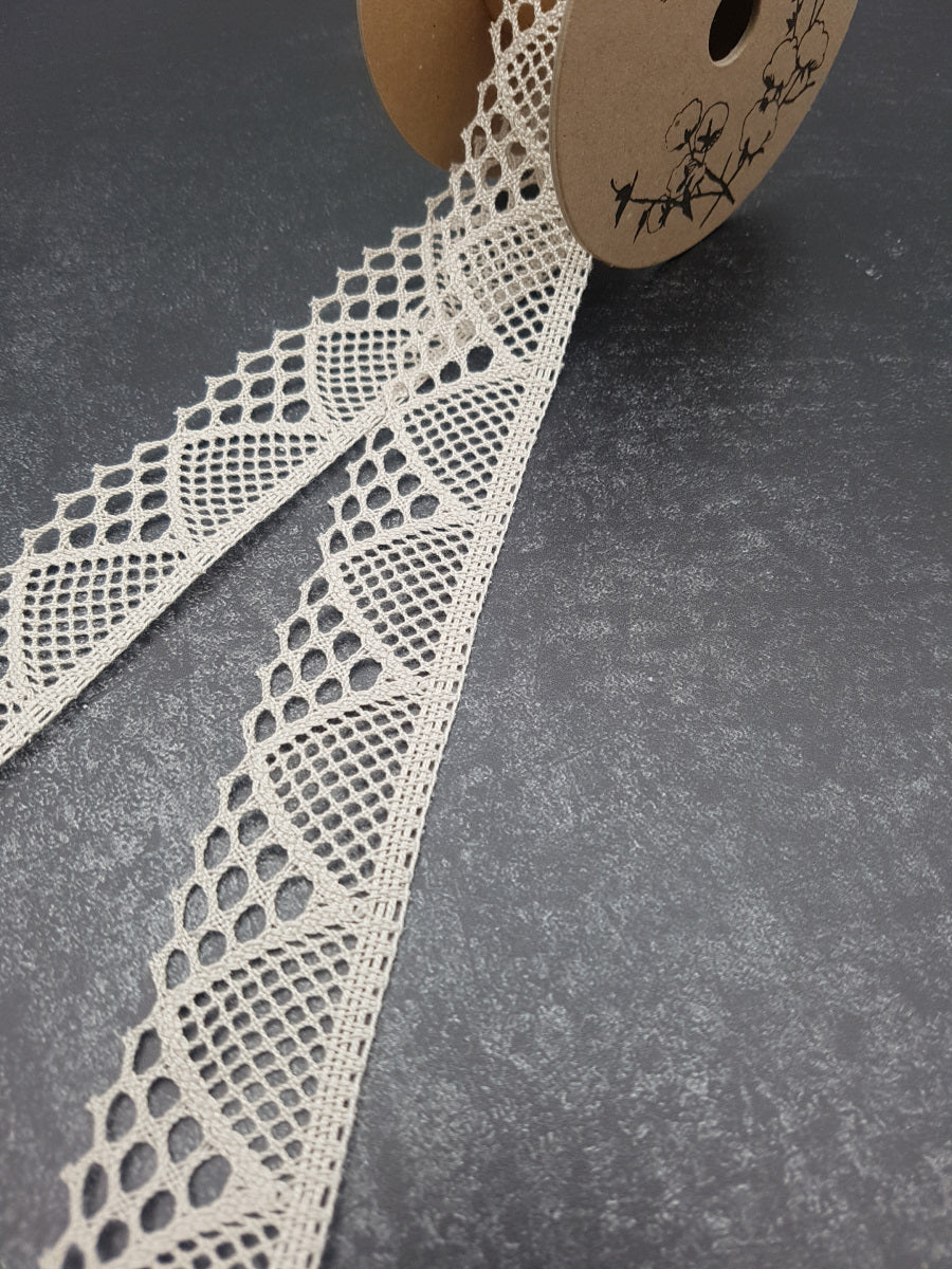 Klöppelspitze, beige, Breite: 3,5cm