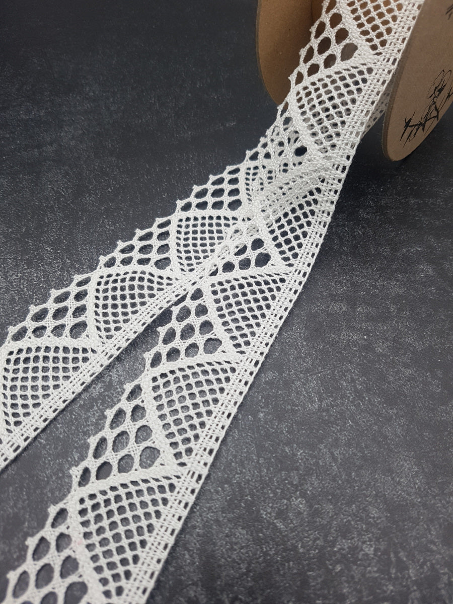 Klöppelspitze, créme, Breite: 3,5cm