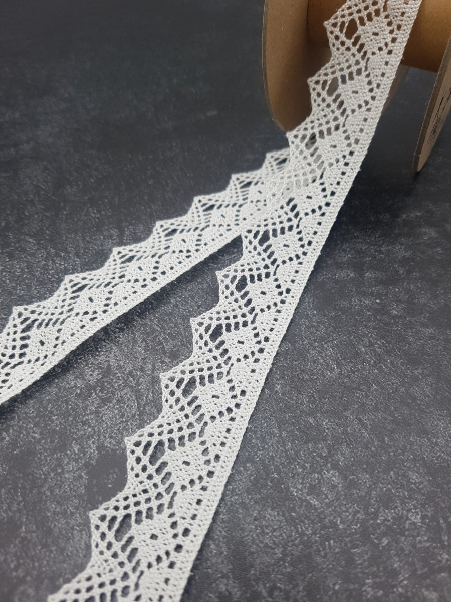 Klöppelspitze, créme, Breite: 2,6 cm