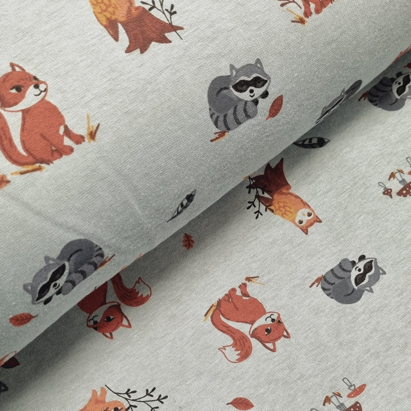 Alpenfleece dustymint Waldtiere Eule Hase, Waschbär