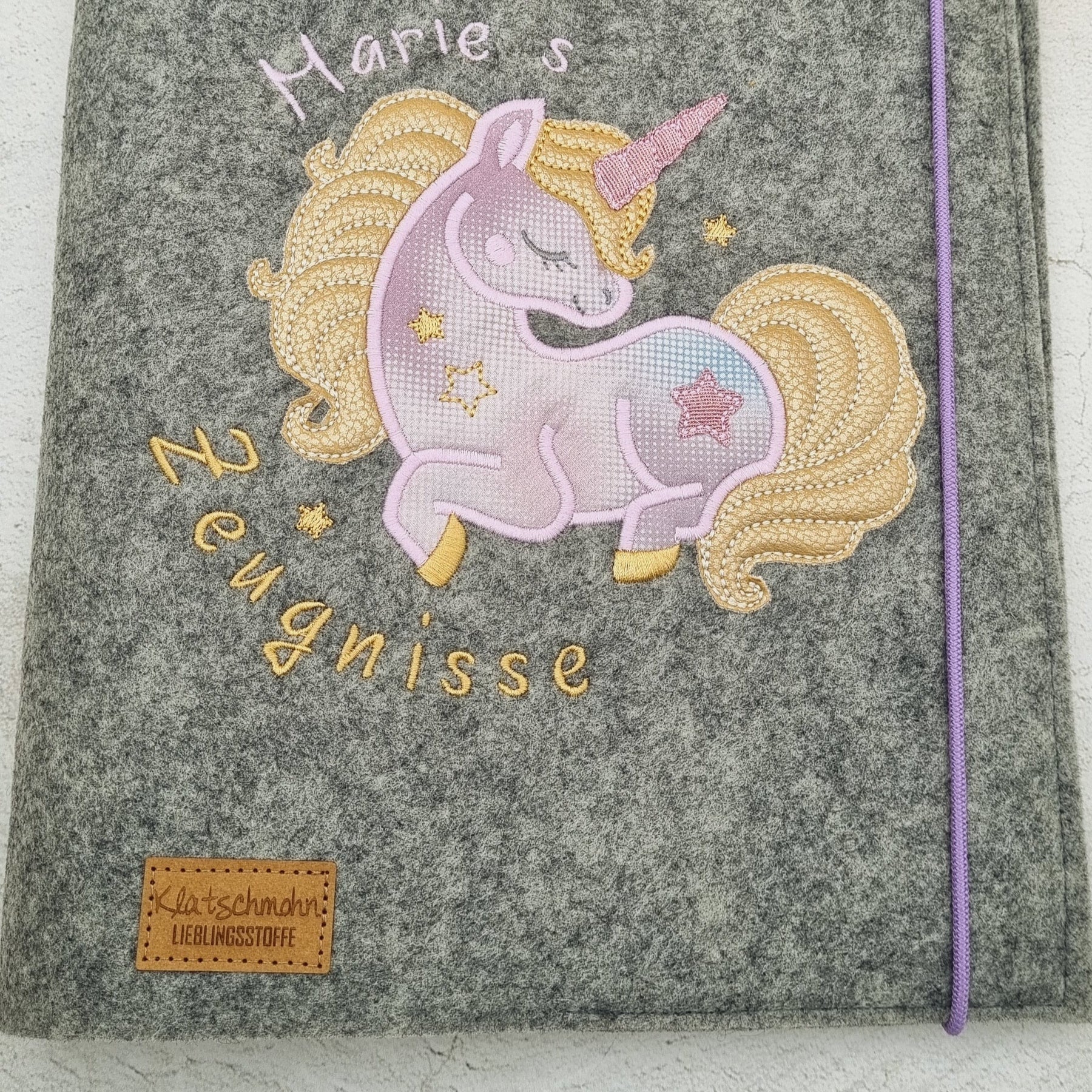 Bestickte Mappe