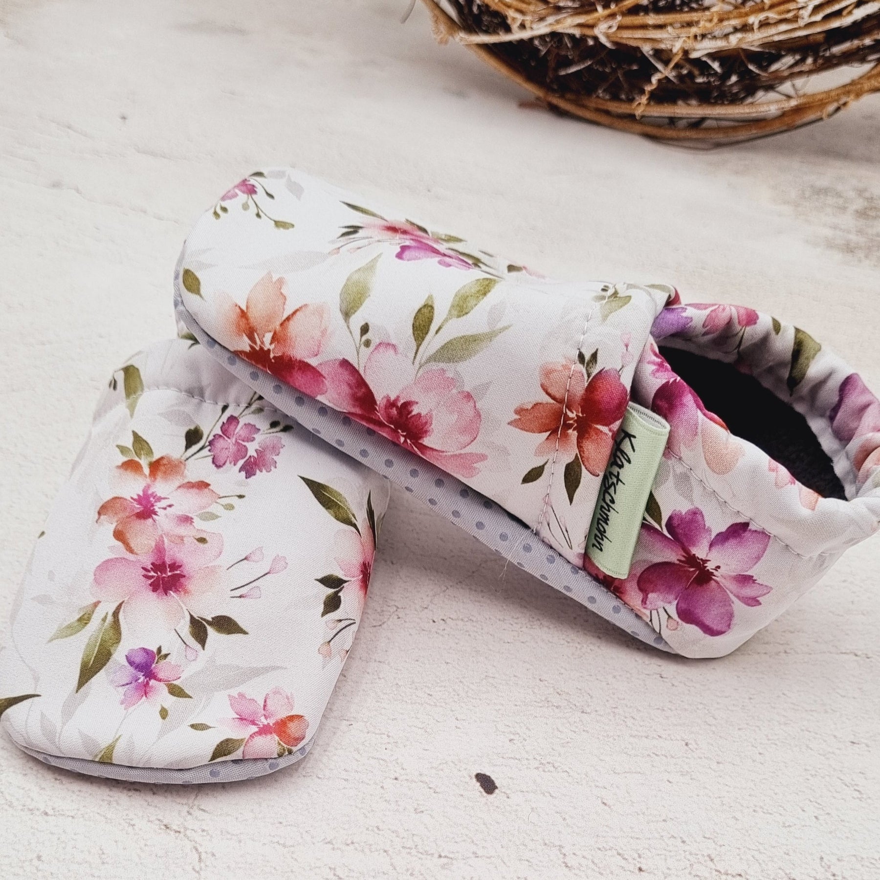 Vegane Softshell-Puschen Floral