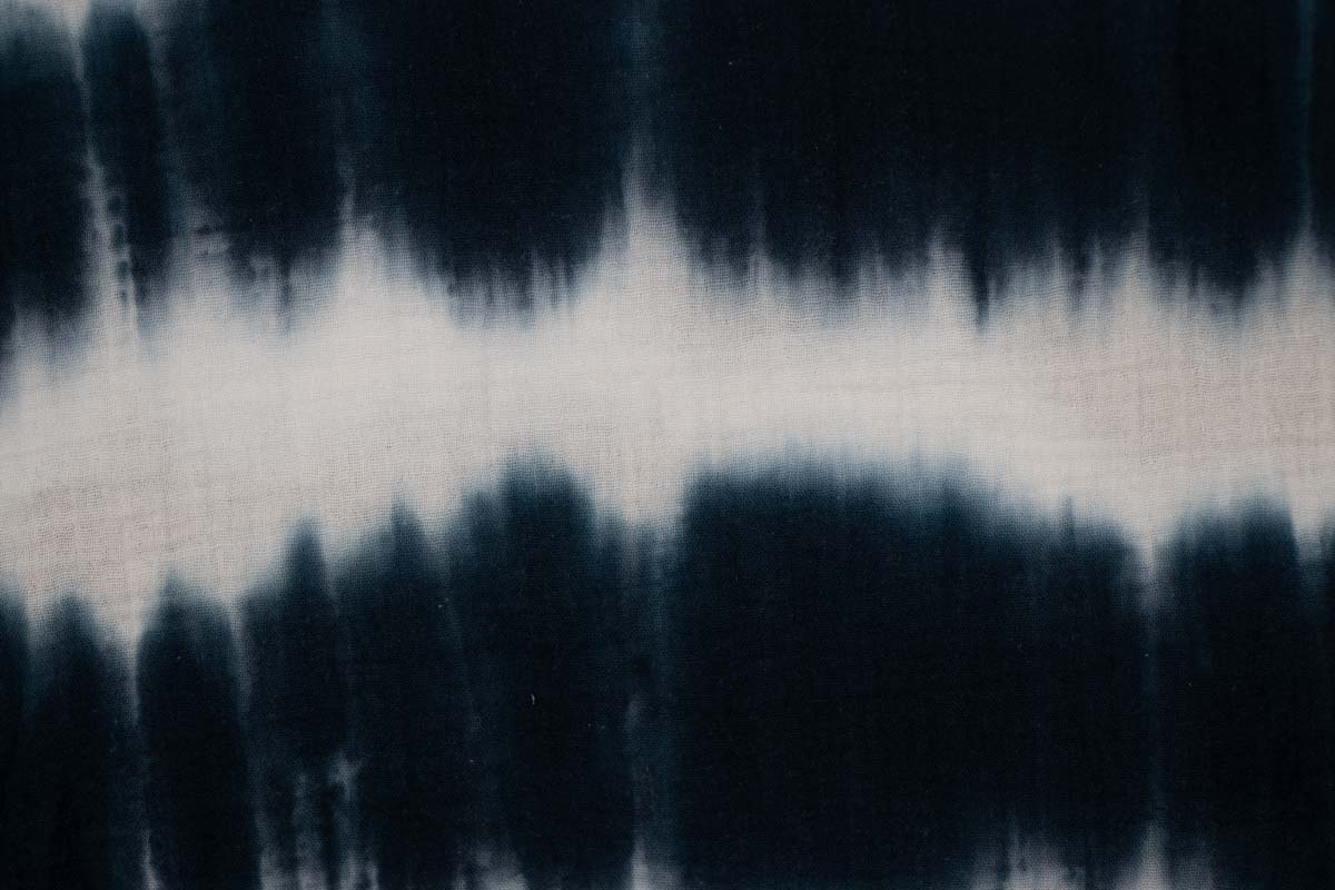 Musselin Batik Blau Weiß