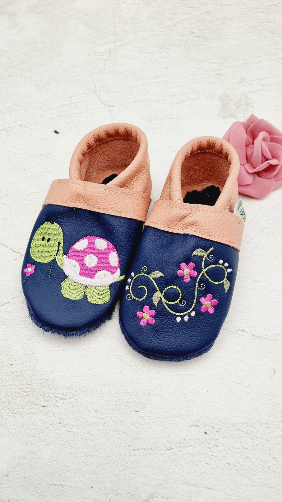 Leder Puschen Blau/Rosa, Motiv Schildkröte