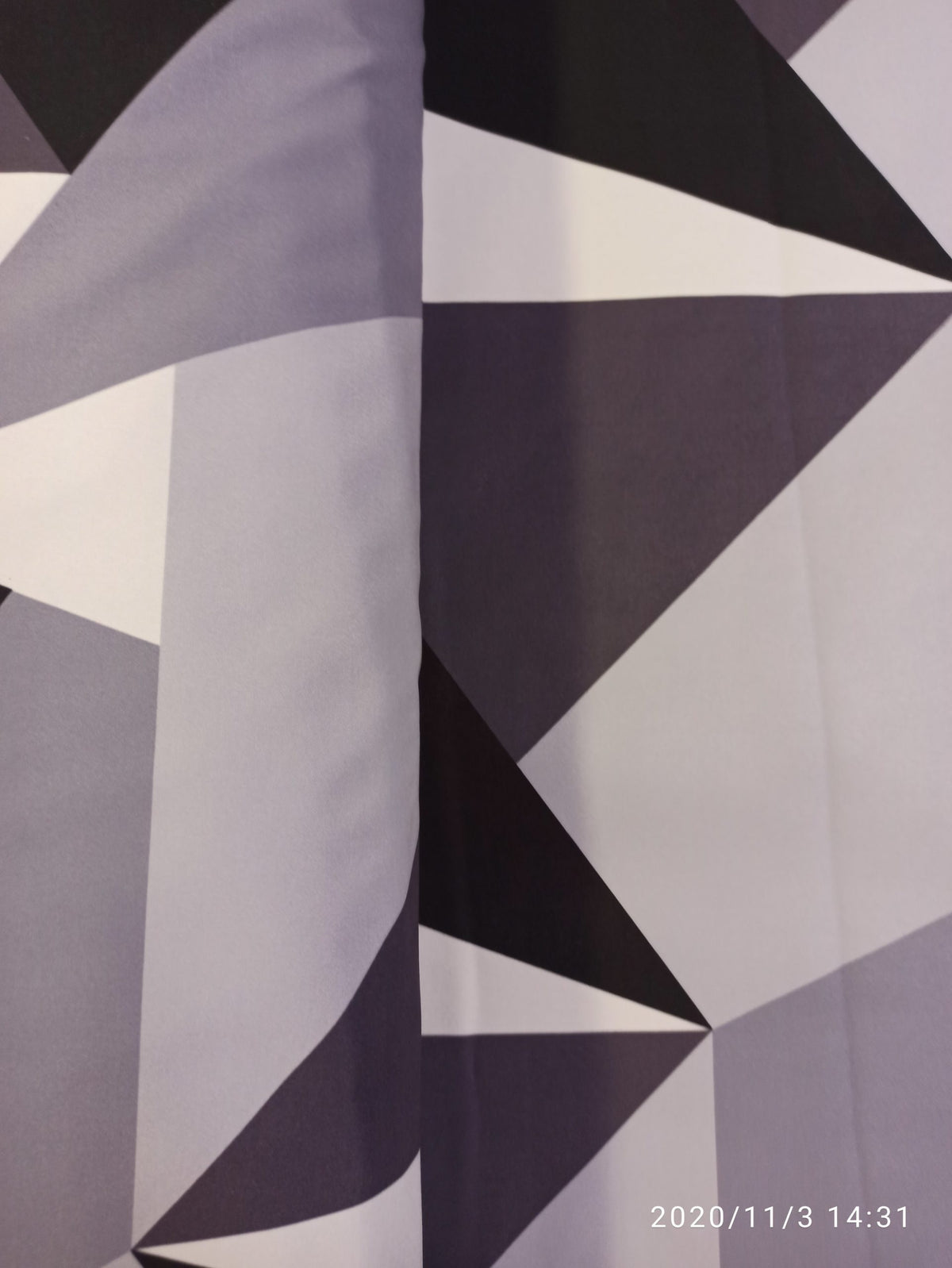 Softshell, Grafisches Muster grau/schwarz